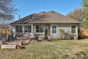 502 NW River Rd, Martindale, TX 78655 - Photo 25
