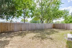 8411 Bowling Green Dr, Austin, TX 78757 - Photo 31