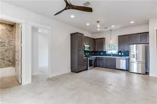 8411 Bowling Green Dr, Austin, TX 78757 - Photo 11