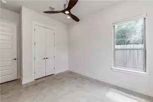 8411 Bowling Green Dr, Austin, TX 78757 - Photo 25