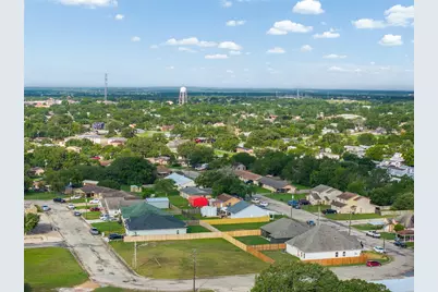 330 Cactus Street, Giddings, TX 78942 - Photo 31