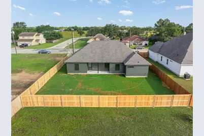 330 Cactus Street, Giddings, TX 78942 - Photo 25