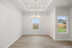 330 Cactus St, Giddings, TX 78942 - Photo 11