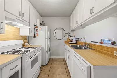 3305 Dolphin Drive, Austin, TX 78704 - Photo 13