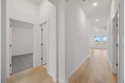 104 Divisadero Drive, Hutto, TX 78634 - Photo 3