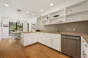 8400 Mesa Doble Ln, Austin, TX 78759 - Photo 11