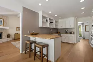 8400 Mesa Doble Ln, Austin, TX 78759 - Photo 9