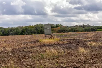 1250 Ladewig Lane, Schulenburg, TX 78956 - Photo 13