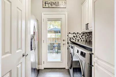 300 Champions Drive, Georgetown, TX 78628 - Photo 17