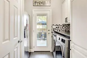 300 Champions Dr, Georgetown, TX 78628 - Photo 17