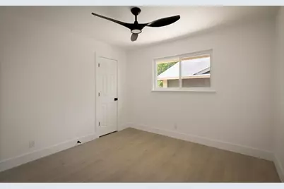 409 Thistlewood Drive, Austin, TX 78745 - Photo 31