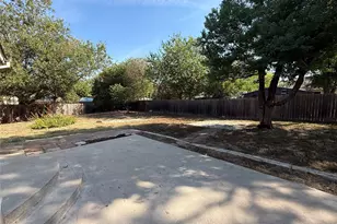 2107 Whispering Dr, Round Rock, TX 78664 - Photo 13