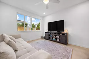 814 N Bluff Dr, Austin, TX 78745 - Photo 15