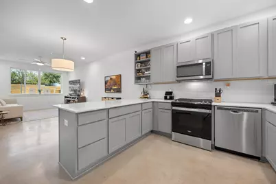 814 N Bluff Drive #70, Austin, TX 78745 - Photo 9