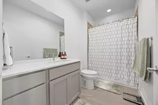 814 N Bluff Dr, Austin, TX 78745 - Photo 23