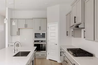 8512 Dongan Drive, Austin, TX 78744 - Photo 5