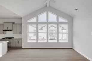 8512 Dongan Dr, Austin, TX 78744 - Photo 9