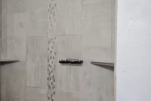 2305 Cottonwood Dr, Georgetown, TX 78628 - Photo 9