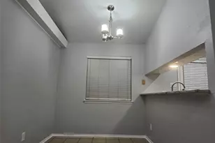 2305 Cottonwood Dr, Georgetown, TX 78628 - Photo 5