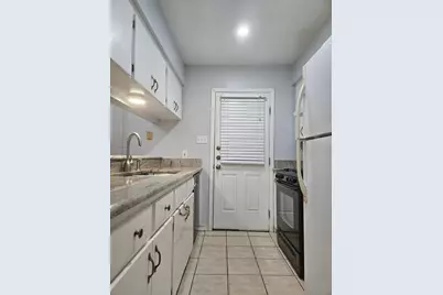 2305 Cottonwood Drive #B, Georgetown, TX 78628 - Photo 21