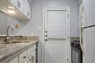 2305 Cottonwood Dr, Georgetown, TX 78628 - Photo 21