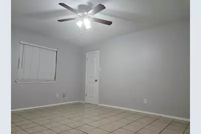 2305 Cottonwood Drive #B, Georgetown, TX 78628 - Photo 19