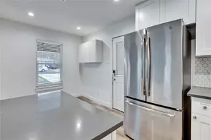 2909 Burning Oak Dr, Austin, TX 78704 - Photo 5