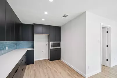 2807 Sissinghurst Drive, Austin, TX 78745 - Photo 7