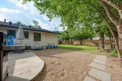 1607 Sweetbriar Avenue, Austin, TX 78723 - Photo 23