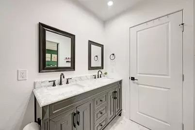 1607 Sweetbriar Avenue, Austin, TX 78723 - Photo 13