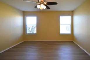 107 Adamae Ln, Hutto, TX 78634 - Photo 13