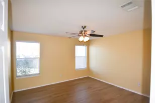 107 Adamae Ln, Hutto, TX 78634 - Photo 17