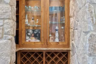 2002 Kinney Ave, Austin, TX 78704 - Photo 9