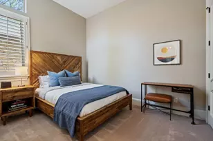 2002 Kinney Ave, Austin, TX 78704 - Photo 23