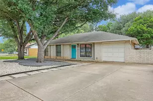 307 Thistlewood Dr, Austin, TX 78745 - Photo 9