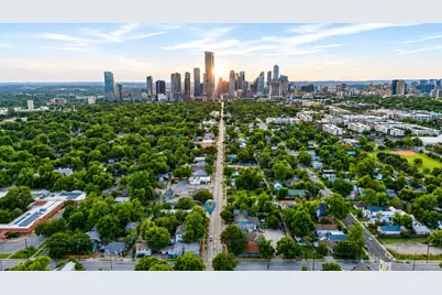 2113 E Cesar Chavez Street, Austin, TX 78702 - Photo 5