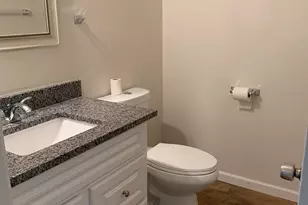 516 San Saba St, Lockhart, TX 78644 - Photo 9