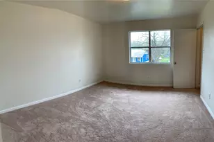 516 San Saba St, Lockhart, TX 78644 - Photo 15