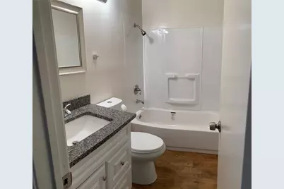 516 San Saba Street, Lockhart, TX 78644 - Photo 17