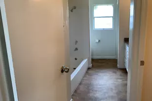 516 San Saba St, Lockhart, TX 78644 - Photo 13