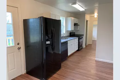 516 San Saba Street, Lockhart, TX 78644 - Photo 7