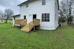 516 San Saba St, Lockhart, TX 78644 - Photo 21