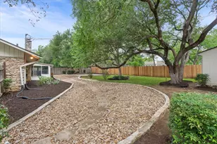 2605 Gabriel View Dr, Georgetown, TX 78628 - Photo 31