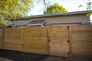2003 Haskell St, Austin, TX 78702 - Photo 21