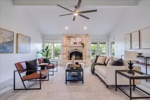 11146 Pinehurst Dr, Austin, TX 78747 - Photo 5