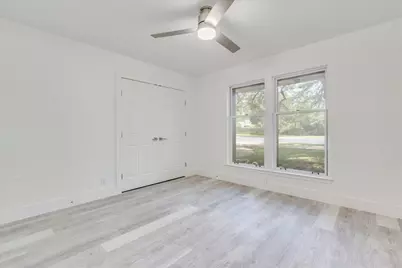 11146 Pinehurst Drive, Austin, TX 78747 - Photo 17