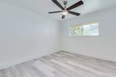 11146 Pinehurst Drive, Austin, TX 78747 - Photo 27