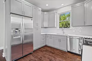 706 Short Kemp St, Austin, TX 78741 - Photo 13