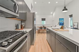 1141 W 17th St, Houston, TX 77008 - Photo 7