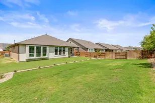 5913 Cimarron Rdg Ln, Austin, TX 78738 - Photo 33